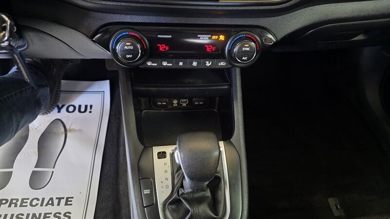 Used 2019 Kia Forte LXS FWD image 17