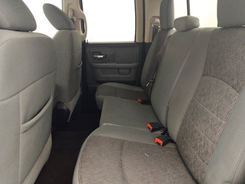 Used 2018 RAM 1500 Classic SLT RWD image 18