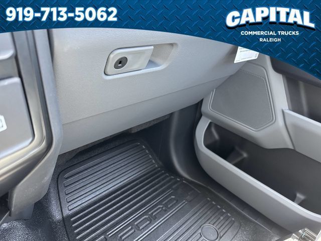 New 2026 Ford F550 4x4 Regular Cab Super Duty image 29
