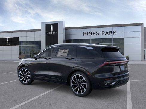 New 2026 Lincoln Nautilus Black Label AWD/4WD image 4