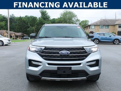 Used 2020 Ford Explorer XLT w/ Equipment Group 202A AWD/4WD image 3