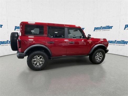 New 2025 Ford Bronco Badlands image 12