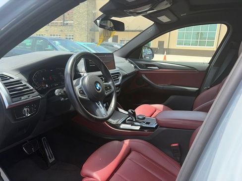 Used 2022 BMW X4 xDrive30i w/ M Sport Package AWD/4WD image 6