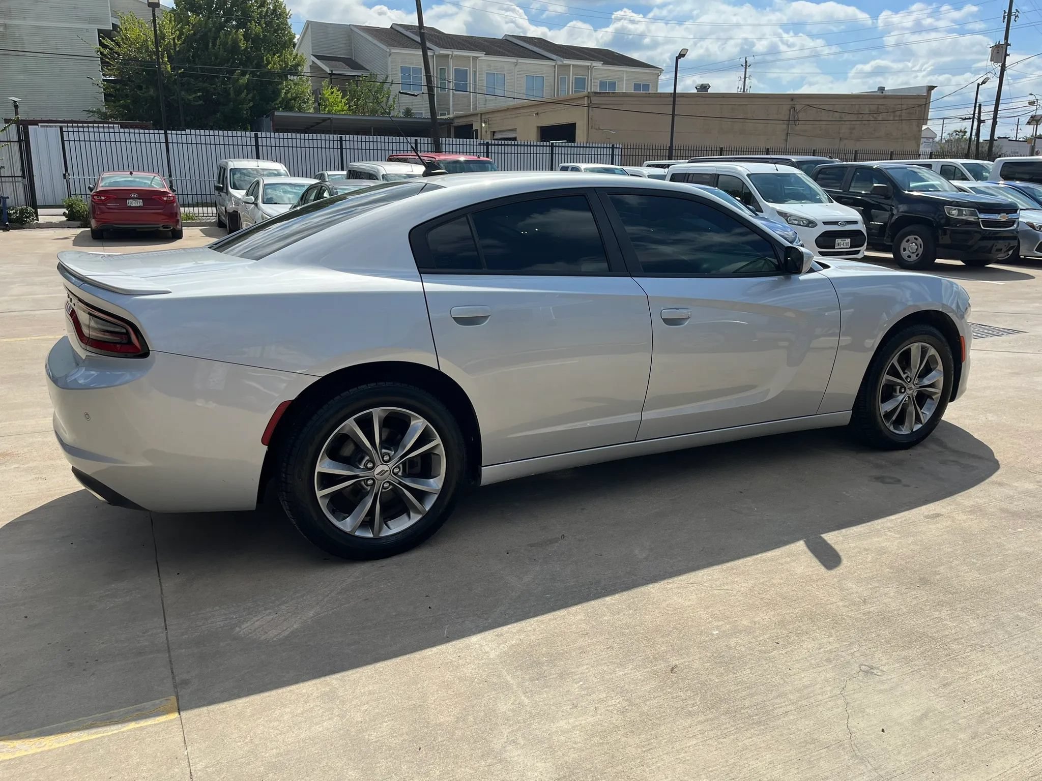Used 2020 Dodge Charger SXT AWD/4WD image 13