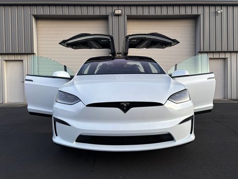 Used 2023 Tesla Model X Plaid AWD/4WD image 6