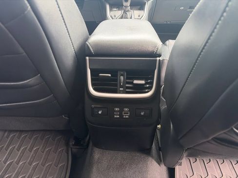 Used 2024 Subaru Outback Limited AWD/4WD image 38