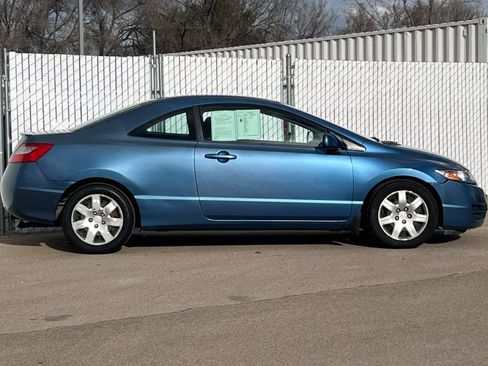 Used 2011 Honda Civic LX image 3