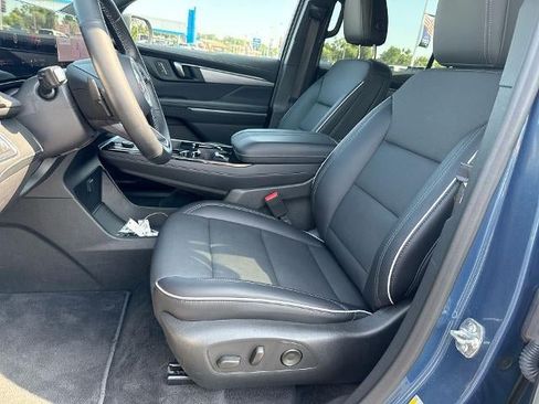 Certified 2026 Buick Enclave Preferred AWD/4WD image 19