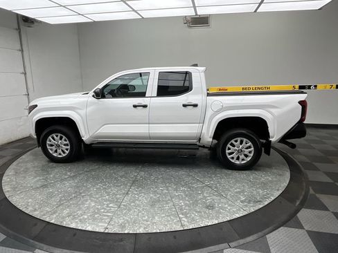 Used 2024 Toyota Tacoma SR RWD image 6