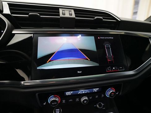 Used 2025 Audi Q3 2.0T Premium w/ Convenience Package image 27