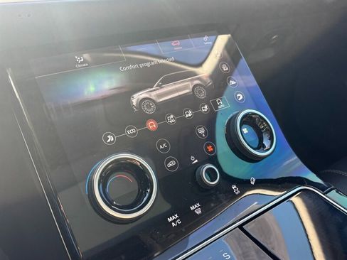 Used 2018 Land Rover Range Rover Velar S image 12