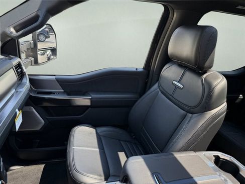 New 2026 Ford F250 Platinum AWD/4WD image 18