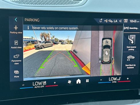 Used 2025 BMW X1 xDrive28i w/ Technology Package image 17