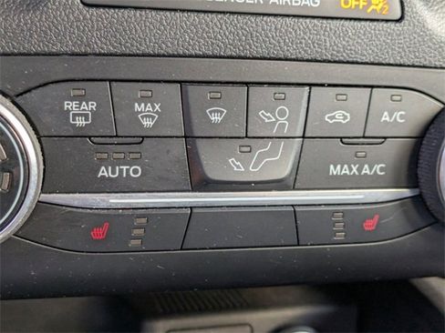 Used 2020 Ford Escape SE image 24