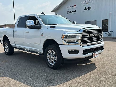 Used 2024 RAM 2500 Laramie AWD/4WD image 1