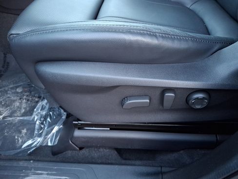 Used 2025 Subaru Ascent Bronze Edition w/ Popular Package #2 image 15