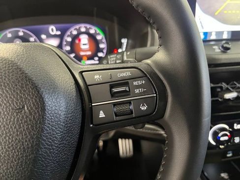 Used 2025 Honda Accord Sport image 27