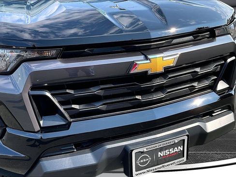Used 2023 Chevrolet Colorado LT w/ LT Convenience Package II AWD/4WD image 34