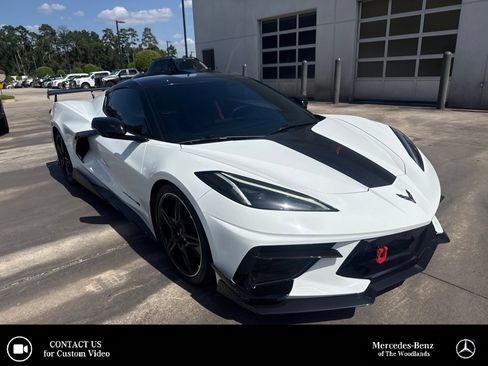 Used 2022 Chevrolet Corvette Stingray Preferred Cpe w/ Z51 Performance Package RWD image 1