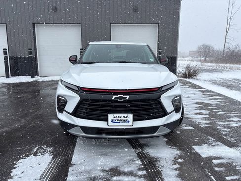 New 2025 Chevrolet Blazer LT w/ Redline Edition image 2