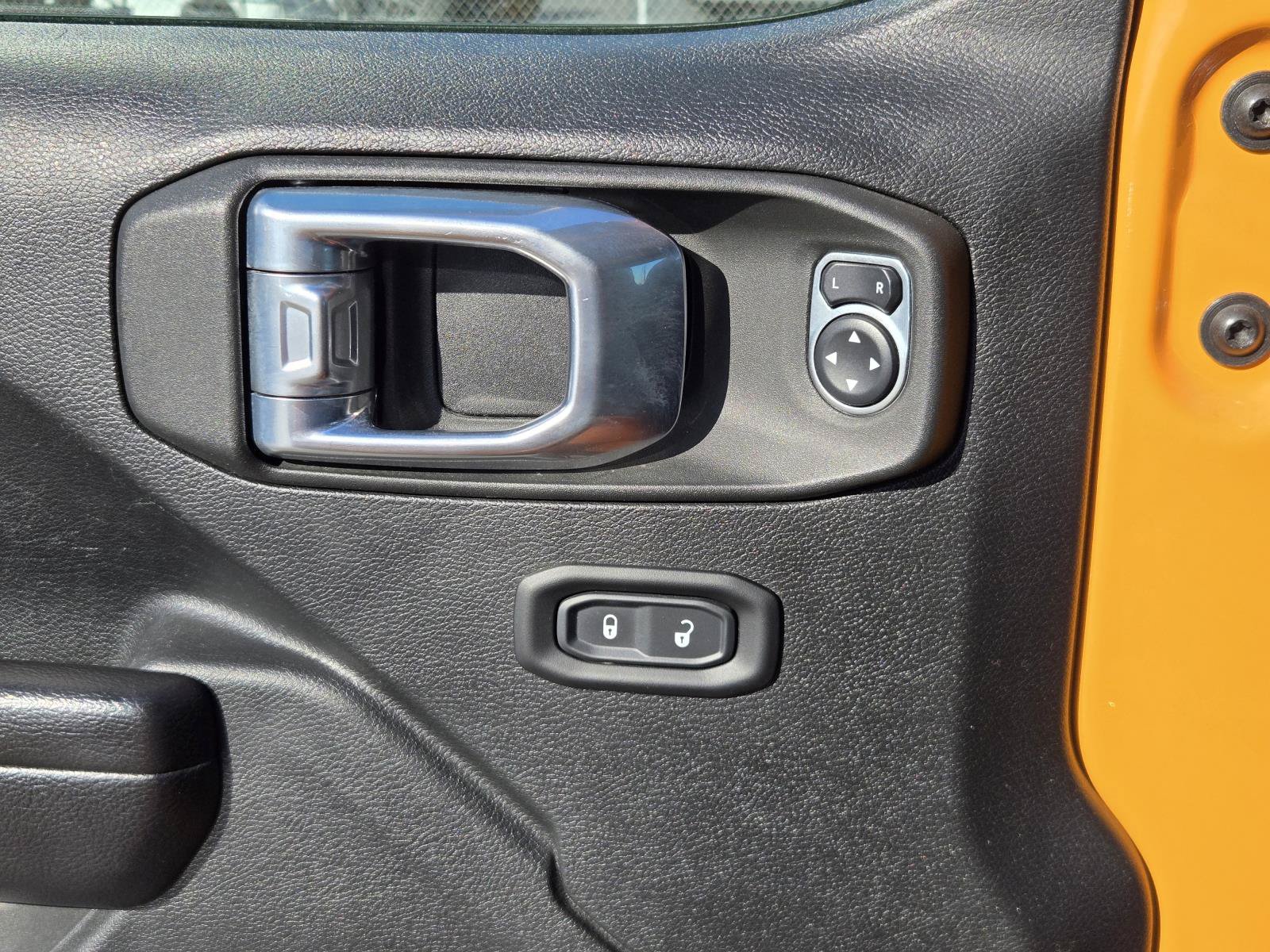 Used 2021 Jeep Wrangler Unlimited Rubicon AWD/4WD image 24