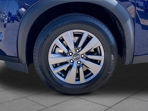 Used 2025 Nissan Pathfinder SV AWD/4WD image 10
