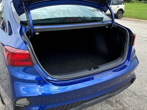 Used 2023 Kia Forte LXS image 18