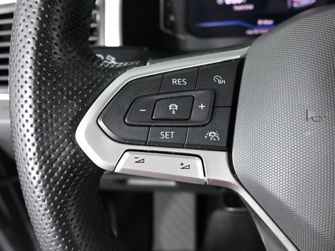 Certified 2022 Volkswagen Atlas SEL Premium image 25