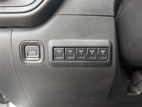 Used 2024 GMC Sierra 3500 Pro AWD/4WD image 25