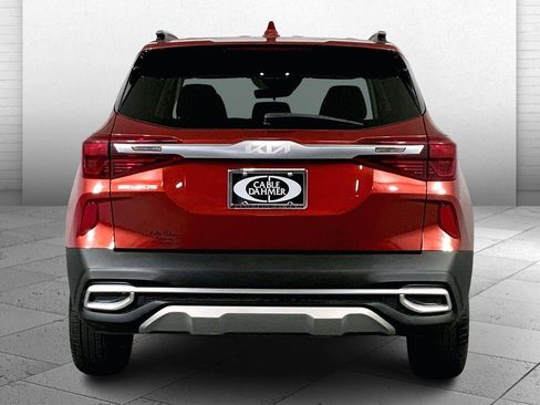 Used 2023 Kia Seltos S image 3