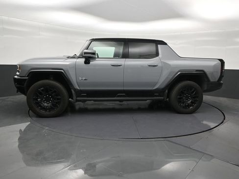 Used 2025 GMC Hummer EV 2X AWD/4WD image 2