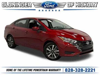 Used 2025 Nissan Versa SV w/ Trunk Package