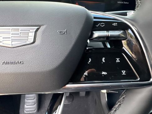 New 2025 Cadillac Lyriq Luxury image 26