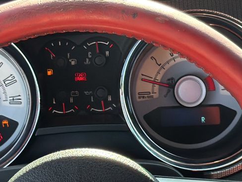 Used 2010 Ford Mustang GT RWD image 29