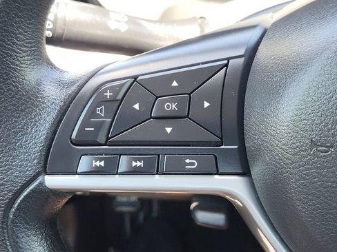 Certified 2025 Nissan Altima 2.5 SV FWD image 12