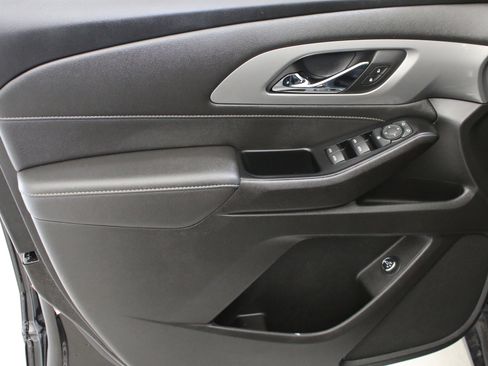 Used 2023 Chevrolet Traverse LT w/ LPO, Floor Liner Package image 22