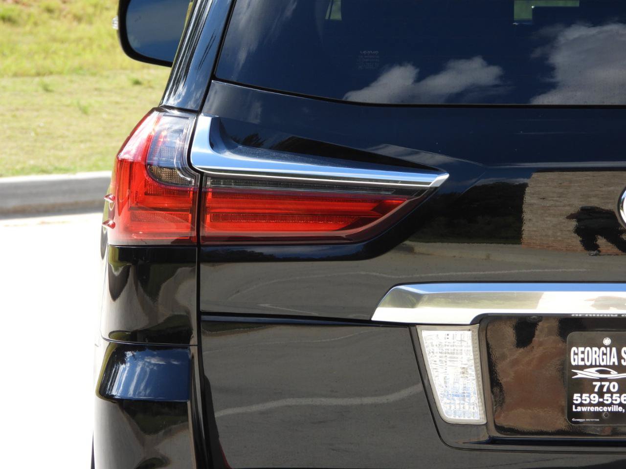 Used 2016 Lexus LX 570 4WD image 41
