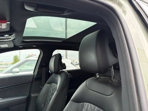 Certified 2024 Kia Sportage X-Line w/ X-Line Premium Package AWD/4WD image 9