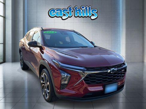 Certified 2024 Chevrolet Trax RS w/ Driver Confidence Package FWD image 1