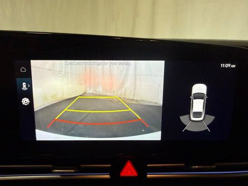 Certified 2023 Hyundai Elantra Limited image 32