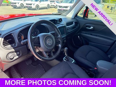 Used 2018 Jeep Renegade Altitude AWD/4WD image 17