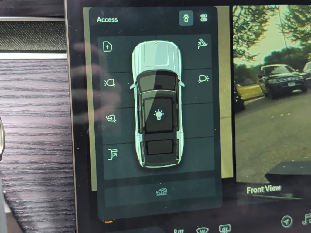 Used 2024 Rivian R1S Adventure Quad AWD/4WD image 26