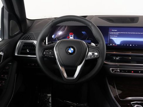 Used 2026 BMW X5 sDrive40i w/ Premium Package RWD image 3