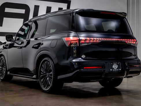 Used 2025 INFINITI QX80 Sensory AWD/4WD image 31