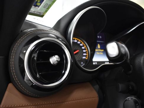 Used 2018 Mercedes-Benz AMG GT C image 27