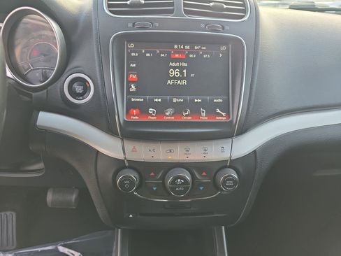 Used 2018 Dodge Journey GT image 25