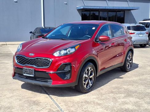 Used 2022 Kia Sportage LX FWD image 3