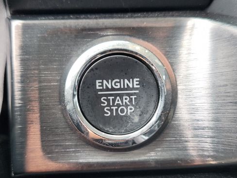 Used 2024 Ford F250 Lariat AWD/4WD image 21