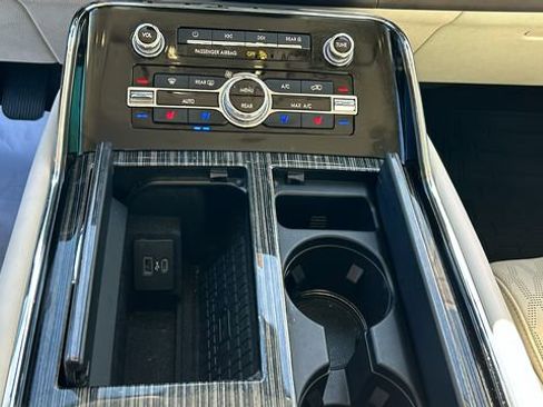 Used 2023 Lincoln Navigator Black Label image 23