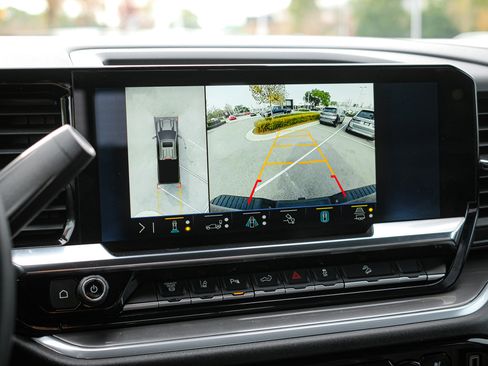 Used 2025 Chevrolet Silverado 2500 High Country w/ High Country Premium Package image 26